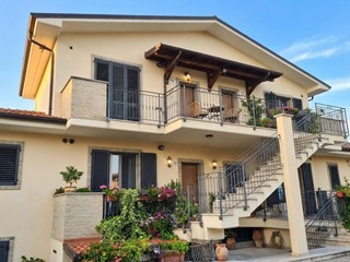 Trilocale in Vendita a Fermo, 150'000&euro;, 70 m²