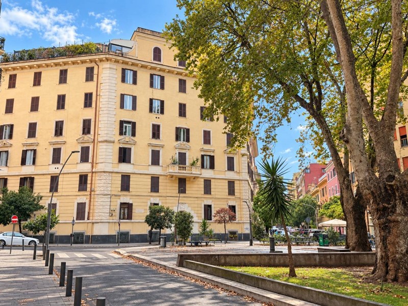 Appartamento in Vendita a Roma, 650'000&euro;, 145 m²