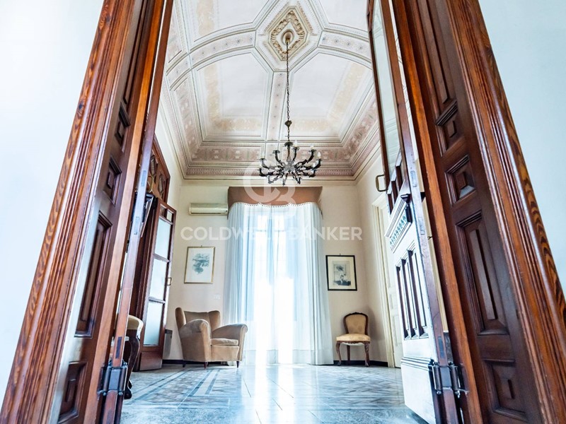 Appartamento in Vendita a Catania, 520'000&euro;, 270 m²