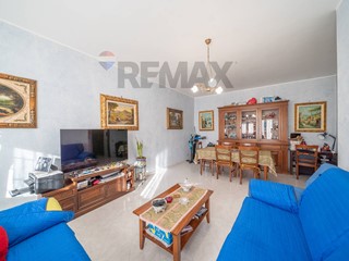 Trilocale in Vendita a Roma, 189'000&euro;, 115 m²