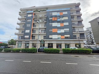Appartamento in Vendita a Rende, 185'000&euro;, 138 m²