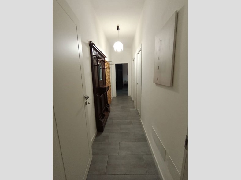 Trilocale in Affitto a Verona, 1'000&euro;, 100 m²