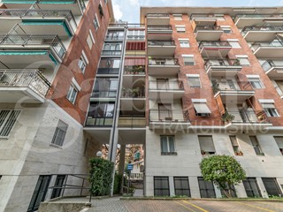 Trilocale in Vendita a Milano, 269'000&euro;, 76 m²