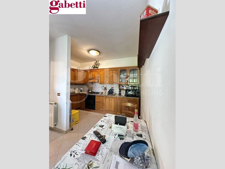Appartamento in Vendita a Siena, 170'000&euro;, 89 m², con Box