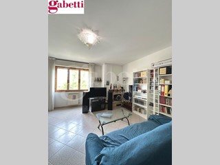 Appartamento in Vendita a Siena, 170'000&euro;, 89 m², con Box