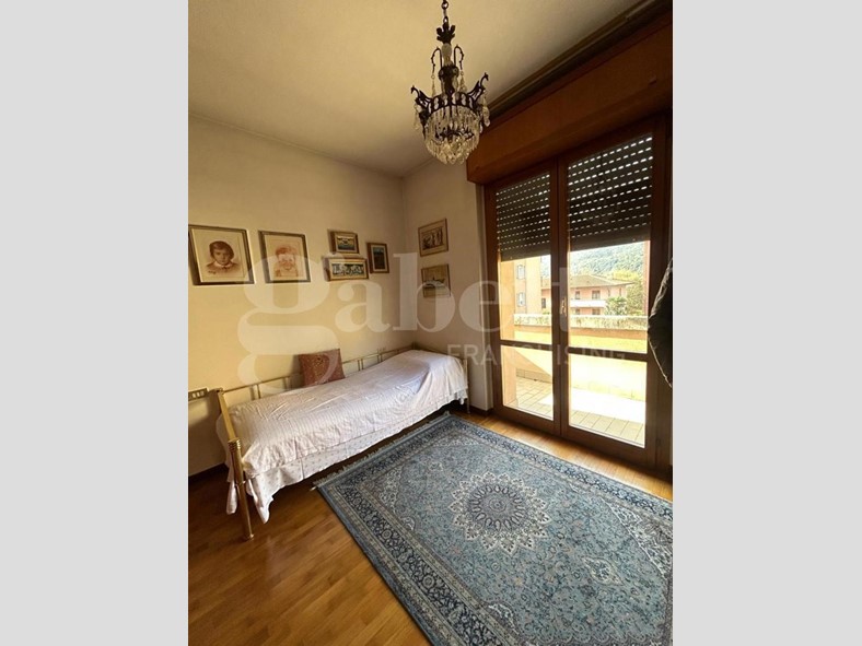 Quadrilocale in Vendita a Lecco, 350'000&euro;, 115 m², con Box