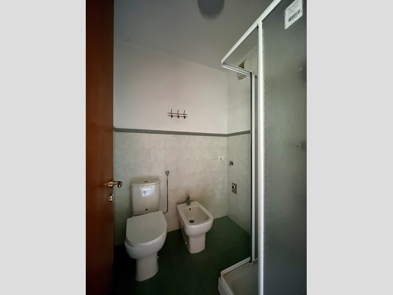 Appartamento in Vendita a Alta Valle Intelvi, 130'000&euro;, 83 m²