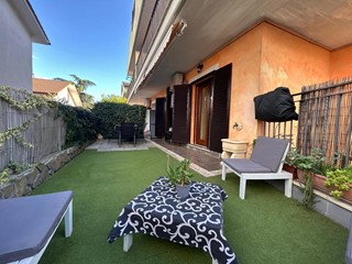 Trilocale in Vendita a Guidonia Montecelio, zona Guidonia, 155'000&euro;, 70 m²