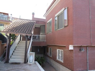Appartamento in Vendita a Roma, 304'000&euro;, 115 m²