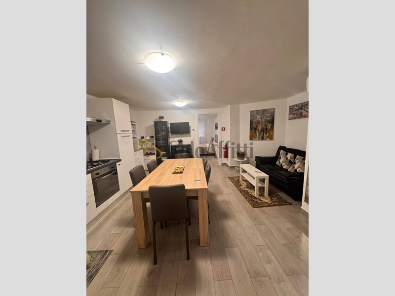 Bilocale in Affitto a Pescara, zona Lungomare Matteotti, 670&euro;, 50 m², arredato