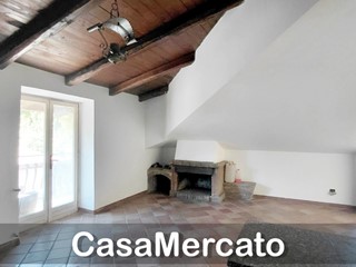 Quadrilocale in Vendita a Rocca di Papa, zona Campi + Centro Fortezza, 107'000&euro;, 141 m²