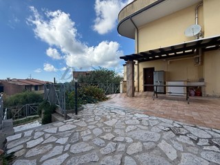 Trilocale in Vendita a Rosignano Marittimo, 240'000&euro;, 70 m², con Box