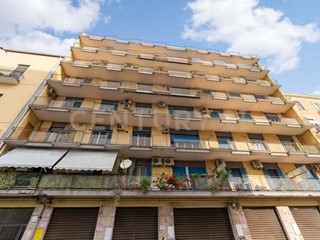 Appartamento in Vendita a Catania, 199'000&euro;, 171 m²