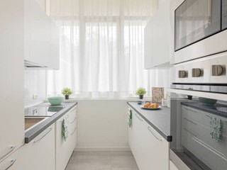 Trilocale in Affitto a Como, 1'800&euro;, 85 m², arredato