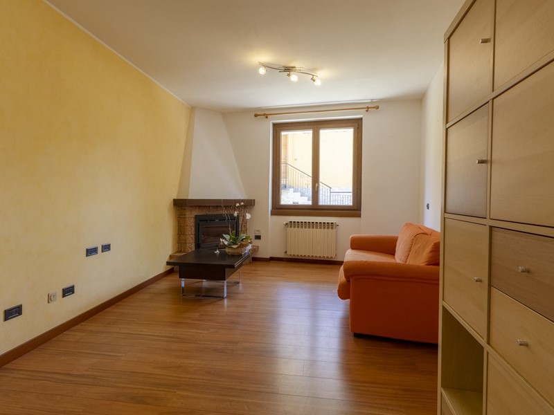 Bilocale in Vendita a Mandello del Lario, 160'000&euro;, 60 m²