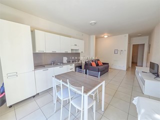 Bilocale in Vendita a Lecco, 118'000&euro;, 50 m²