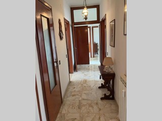 Appartamento in Vendita a Pisa, 350'000&euro;, 150 m², con Box
