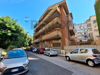 Quadrilocale in Affitto a Catania, 700&euro;, 111 m²