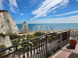 Appartamento in Vendita a Vieste, 460'000&euro;, 160 m²