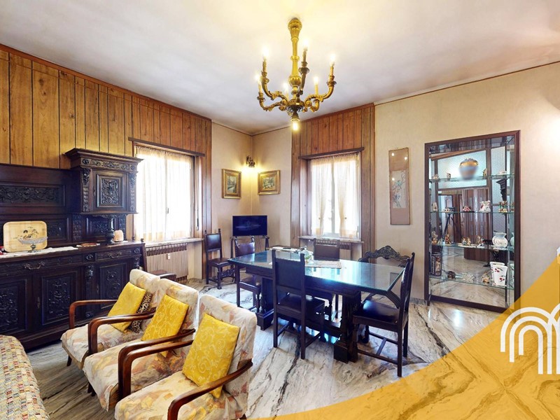 Appartamento in Vendita a Torino, 189'000&euro;, 131 m²