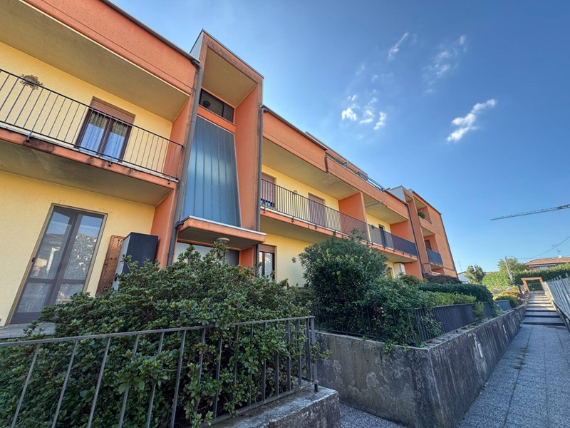Quadrilocale in Affitto a Carnago, 750&euro;, 100 m²