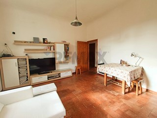 Quadrilocale in Vendita a Loro Ciuffenna, 150'000&euro;, 85 m²