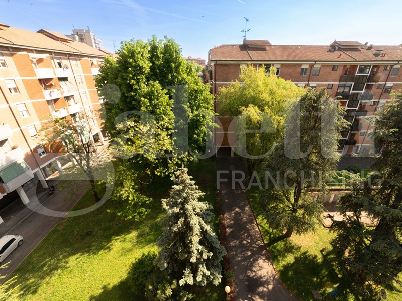Trilocale in Vendita a Milano, 295'000&euro;, 97 m²