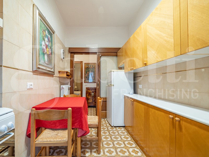 Trilocale in Affitto a Milano, 1'300&euro;, 80 m², arredato