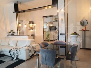 Trilocale in Vendita a Chioggia, 160'000&euro;, 92 m², arredato