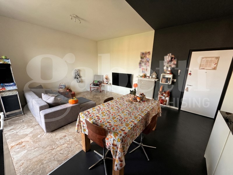 Trilocale in Vendita a Brescia, 249'000&euro;, 93 m², arredato, con Box