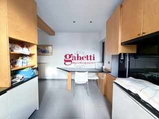 Bilocale in Vendita a Firenze, 290'000&euro;, 53 m², arredato