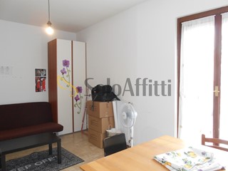 Trilocale in Affitto a Pavia, zona Centro, 800&euro;, 80 m², arredato
