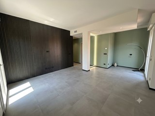 Trilocale in Vendita a Parma, 275'000&euro;, 95 m², con Box