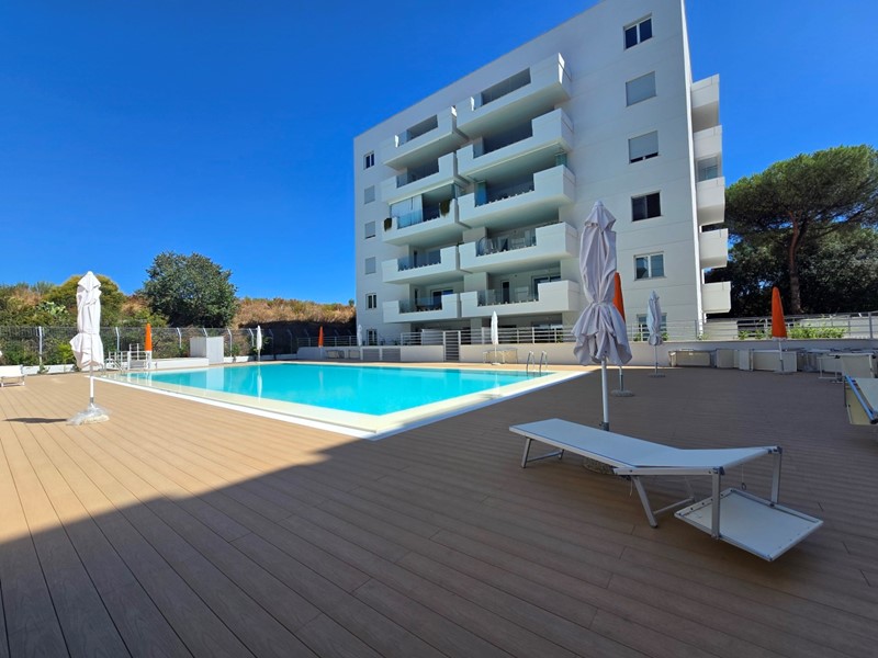 Trilocale in Vendita a Roma, 318'000&euro;, 74 m², con Box