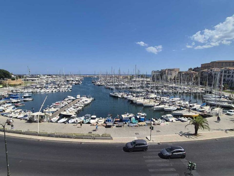 Quadrilocale in Vendita a Palermo, 920'000&euro;, 180 m²