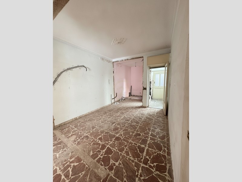 Trilocale in Vendita a Catania, zona San Giorgio, 46'000&euro;, 51 m²