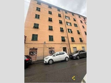 Appartamento in Vendita a Genova, 42'750&euro;, 81 m²
