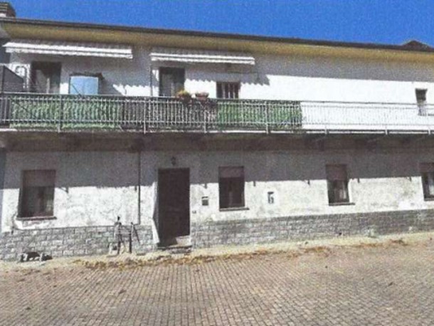 Appartamento in Vendita a Gorla Minore, 55'500&euro;, 92 m²