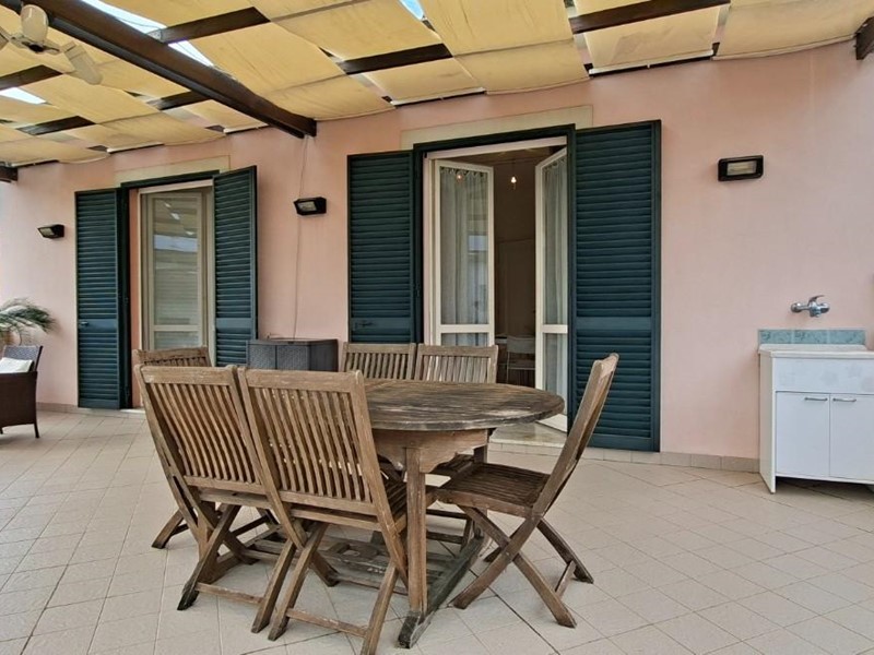 Quadrilocale in Vendita a Camaiore, zona Lido di Camaiore, 395'000&euro;, 60 m², arredato