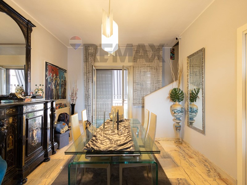 Appartamento in Vendita a Sant'Agata li Battiati, 298'000&euro;, 130 m²