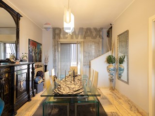 Appartamento in Vendita a Sant'Agata li Battiati, 298'000&euro;, 130 m²