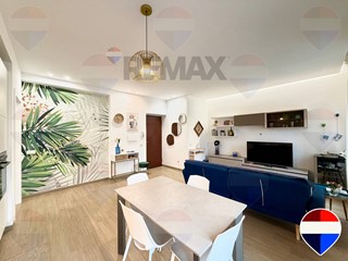 Trilocale in Vendita a Milano, 279'000&euro;, 81 m²