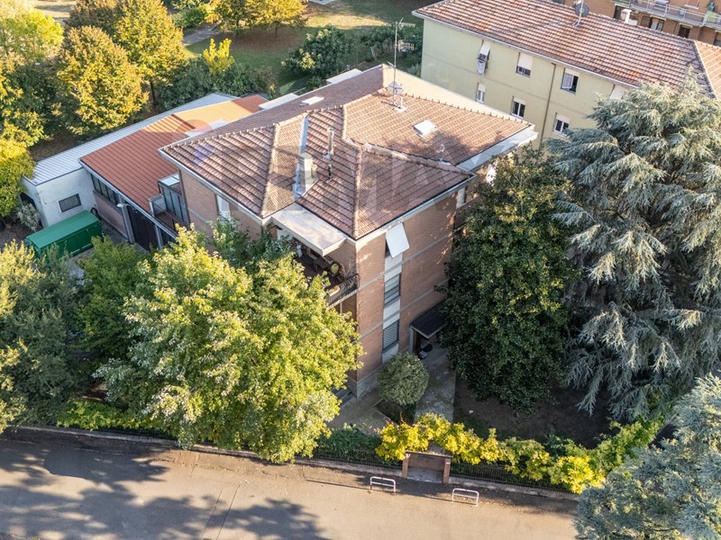 Appartamento in Vendita a Parma, 400'000&euro;, 215 m²