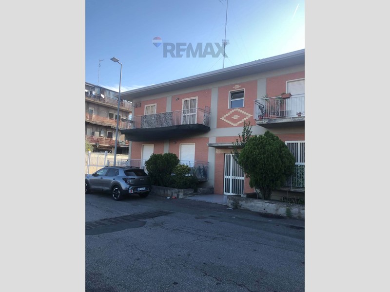 Trilocale in Vendita a Belpasso, 145'000&euro;, 97 m²