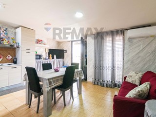 Trilocale in Vendita a Misterbianco, 39'000&euro;, 76 m²