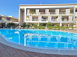 Appartamento in Vendita a Peschiera del Garda, 550'000&euro;, 121 m²