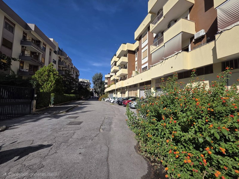 Quadrilocale in Vendita a Salerno, 287'000&euro;, 91 m²