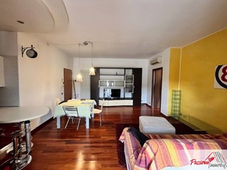 Bilocale in Affitto a Verona, 850&euro;, 65 m²