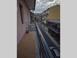 Trilocale in Affitto a Aci Castello, 650&euro;, 120 m²