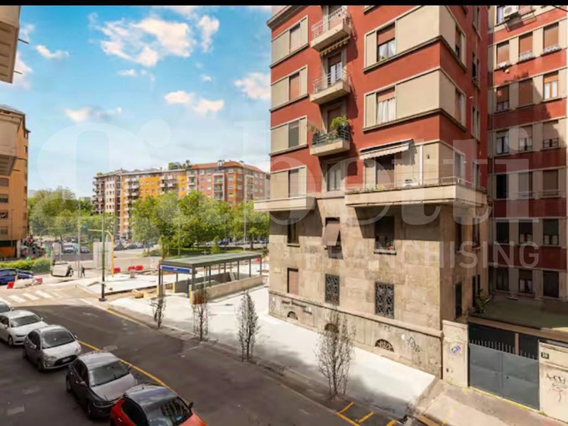 Bilocale in Affitto a Milano, 1'300&euro;, 57 m², arredato